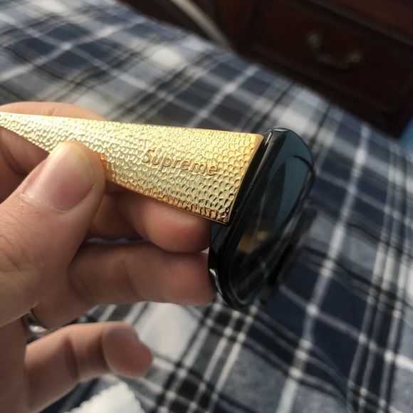 Supreme - Picture 6 of 8